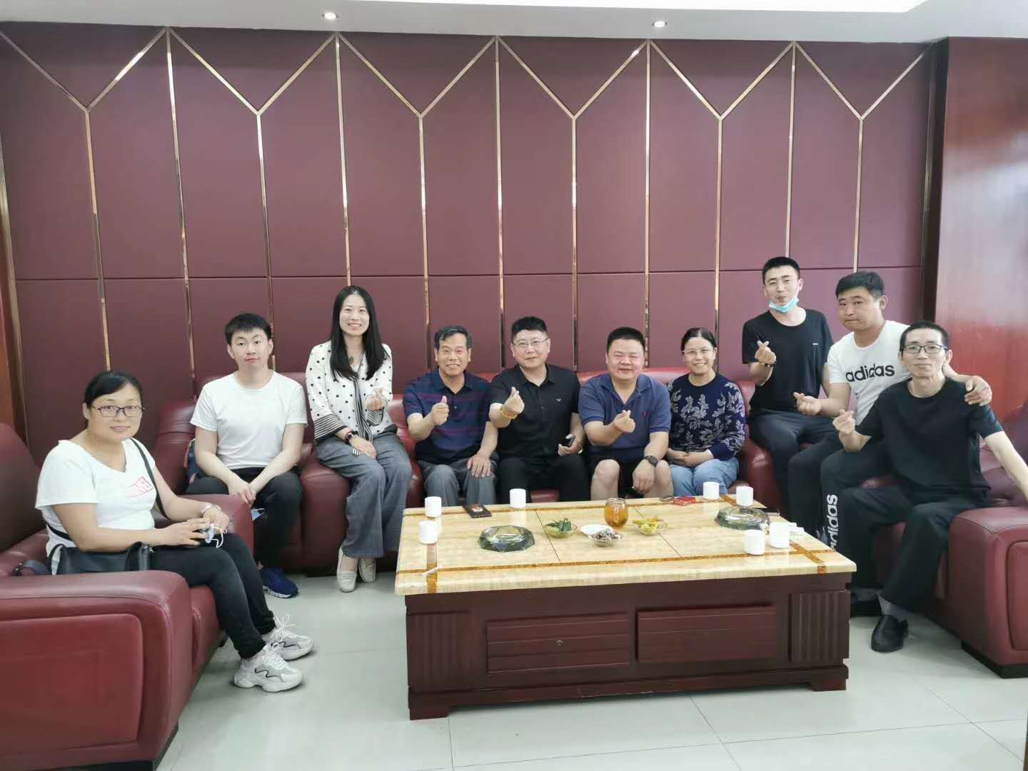 易彩堂集团生物团队赴广州市娇兰化妆品有限公司进行观摩